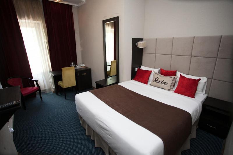 Shadow Boutique Hotel & Spa Chişinău Værelse billede