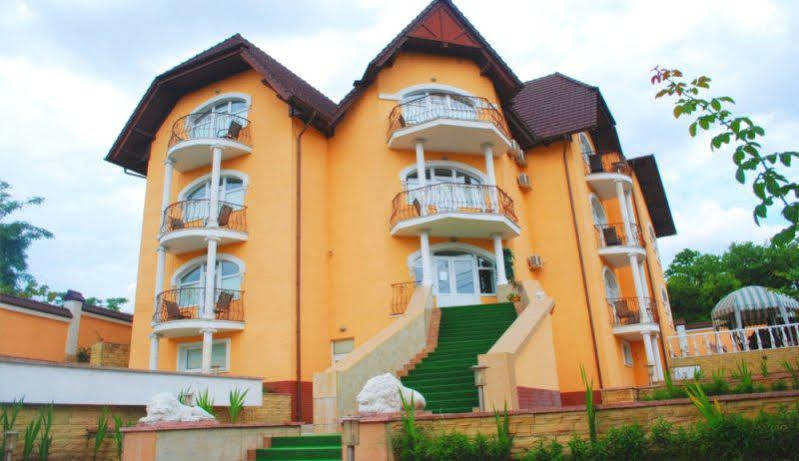Shadow Boutique Hotel & Spa Chişinău Eksteriør billede